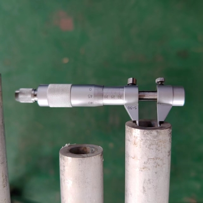 Jakość  ASTM A213 TP304 304L Stainless Steel Pipe Annealed Pickled fabryka